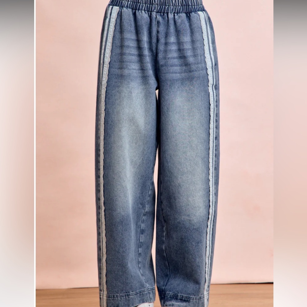 💕 Coming soon! Blue Wide-Leg Denim Jeans with Side Lace stripe